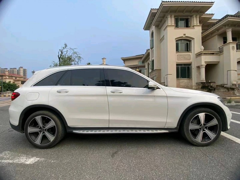 中山19年奔馳GLC4