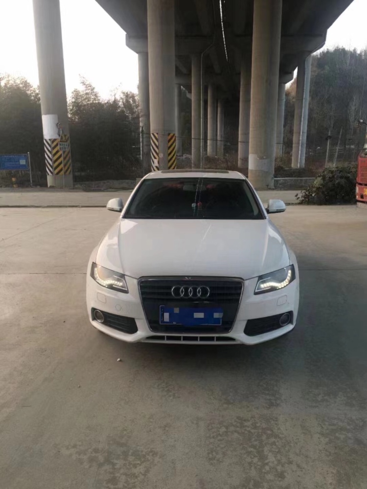 北京12年奧迪A4L1