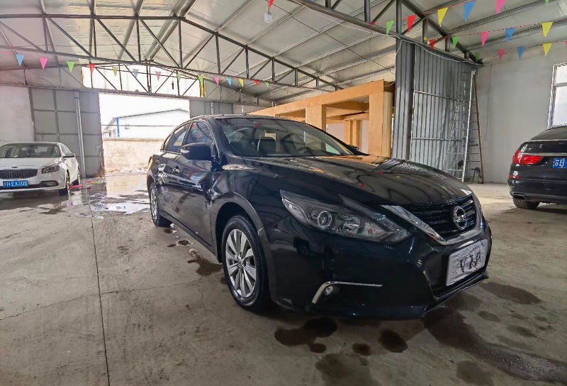 濰坊17年日產天籟3