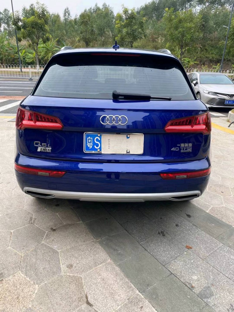 廣州19年奧迪Q58