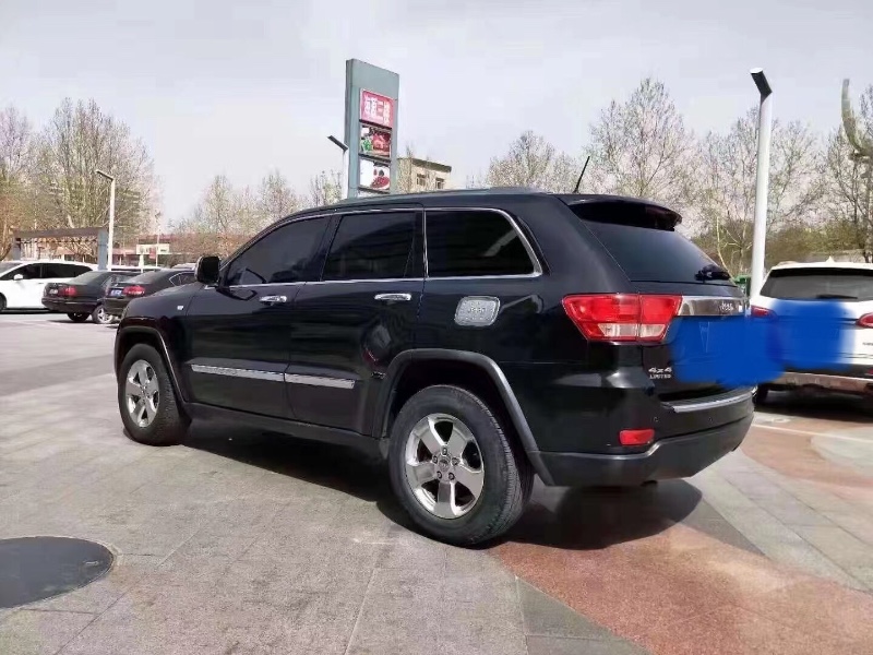 北京11年Jeep大切諾基7