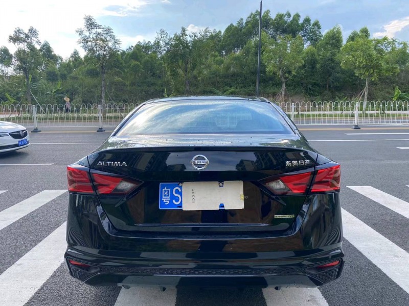 廣州21年日產天籟8
