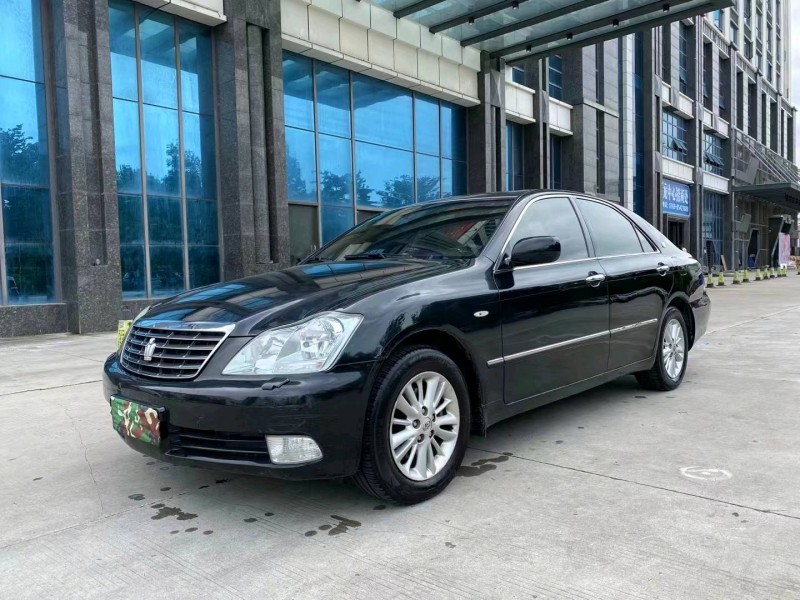 东莞09年丰田皇冠3