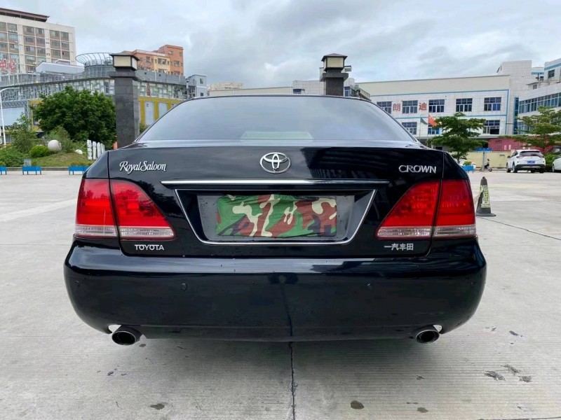 东莞09年丰田皇冠9