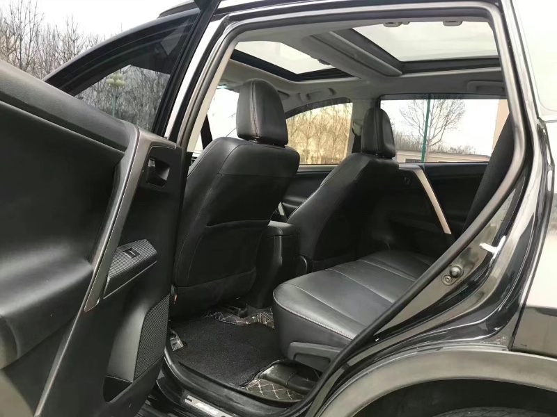 東營16年豐田RAV4榮放6