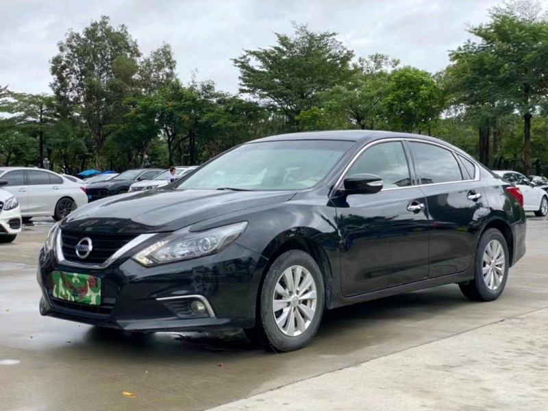 東莞16年日產天籟3