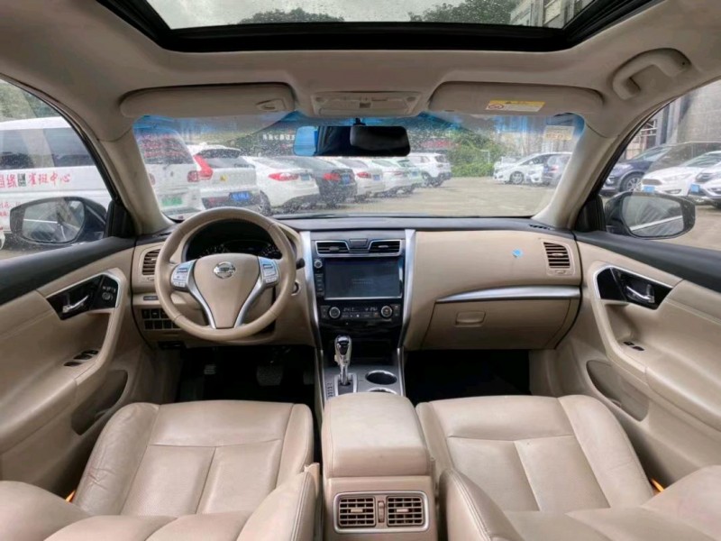 東莞16年日產天籟5
