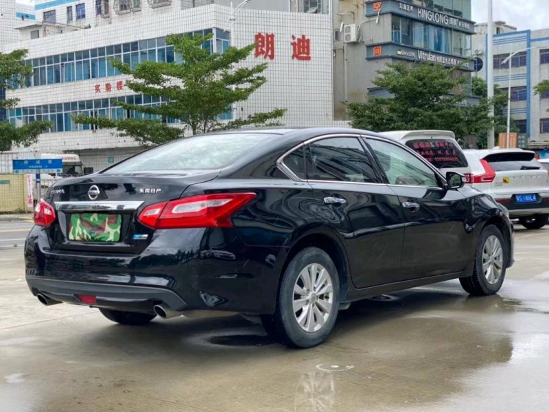 東莞16年日產天籟8