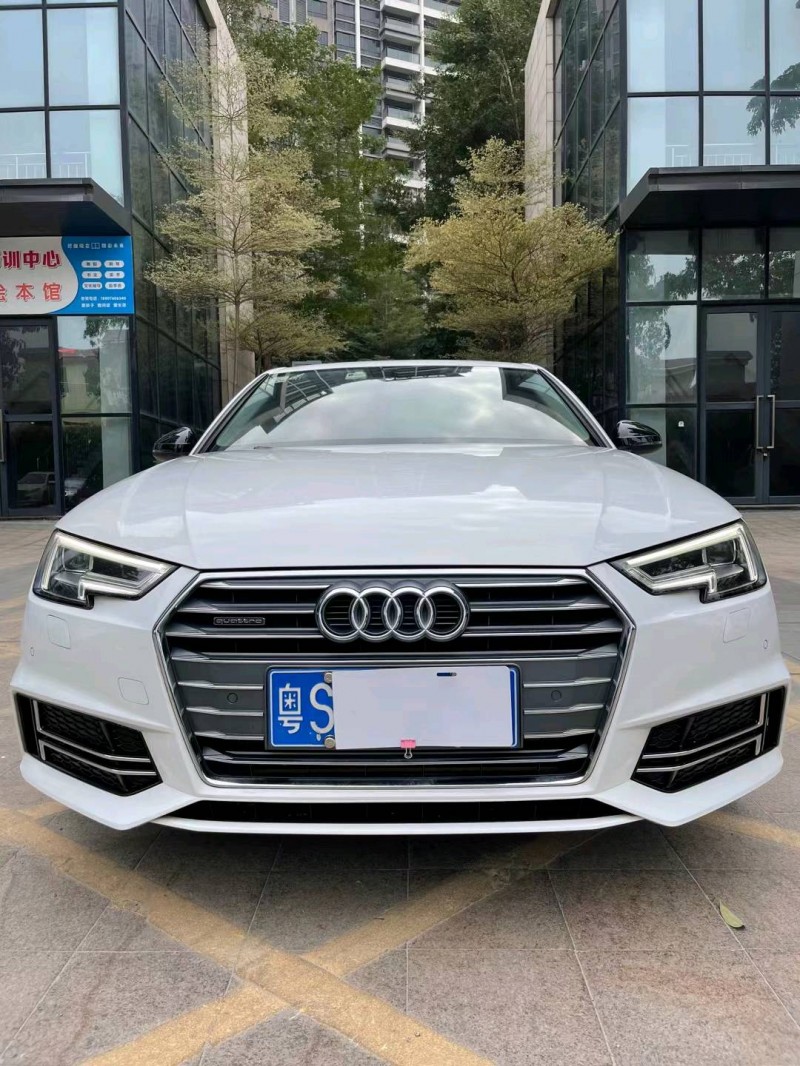 中山18年奧迪A4L1