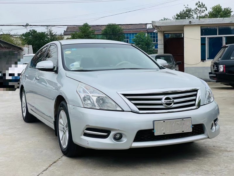 徐州12年日產天籟3