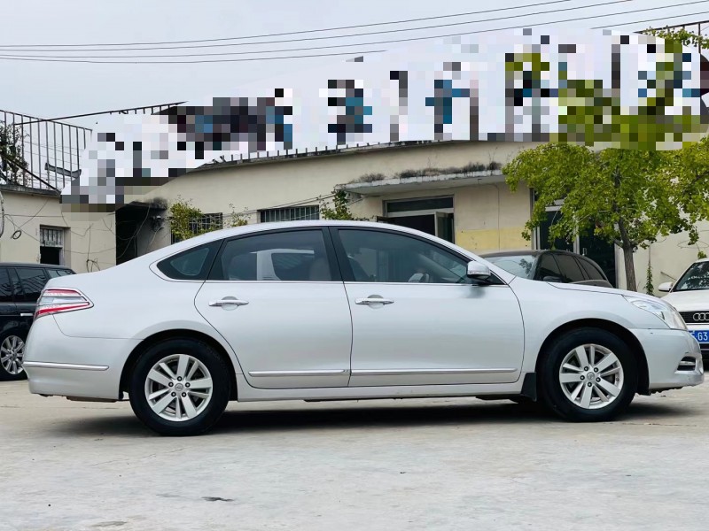 徐州12年日產天籟6