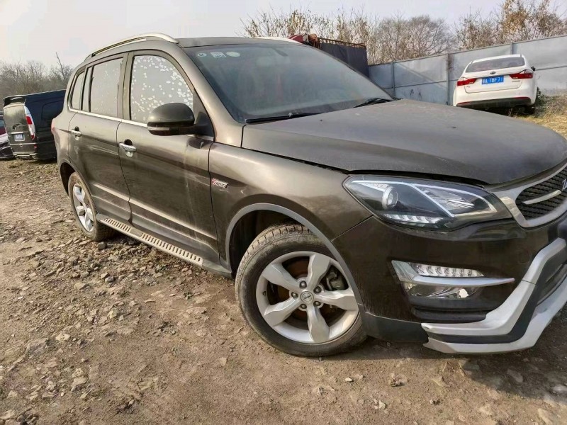 武漢18年眾泰大邁X52