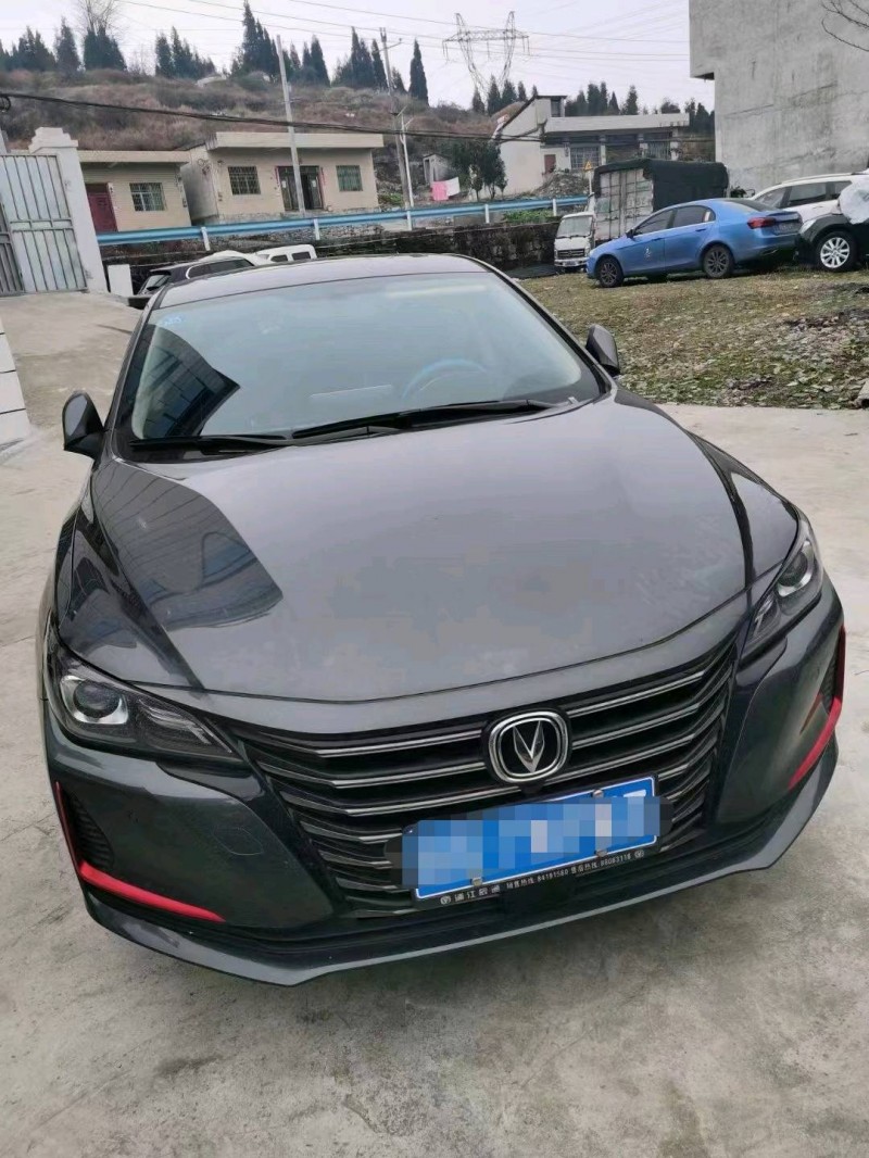 寧波20年長安汽車睿騁CC1
