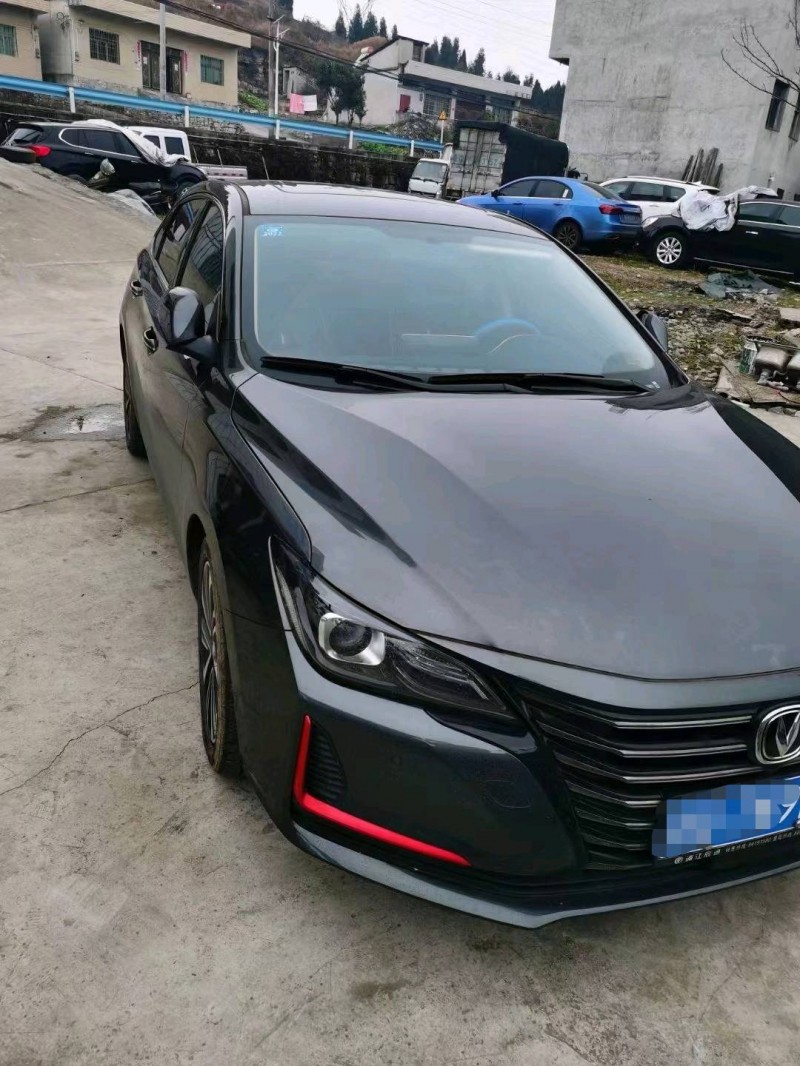 寧波20年長安汽車睿騁CC2