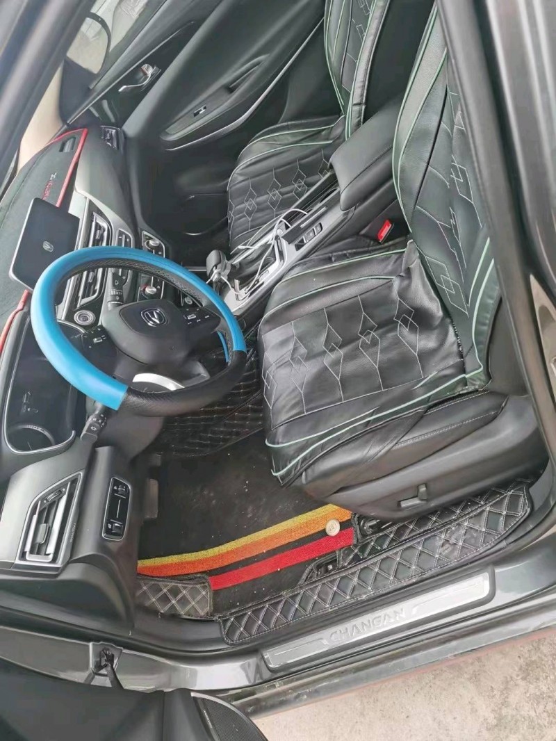寧波20年長安汽車睿騁CC4