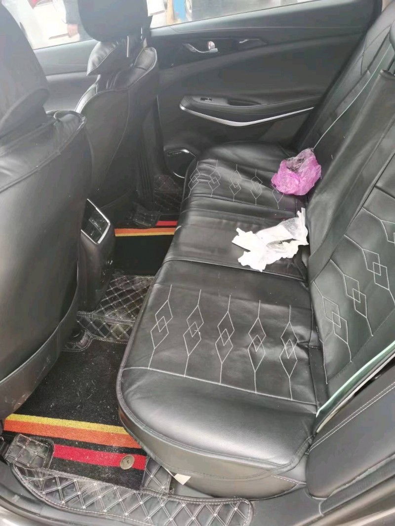 寧波20年長安汽車睿騁CC6