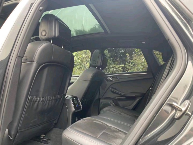 佛山18年保時捷Macan6