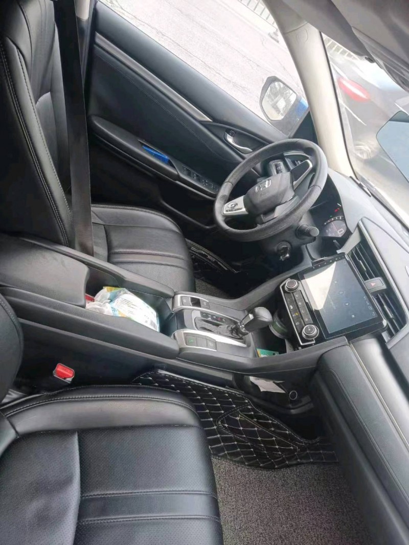 北京19年本田思域4