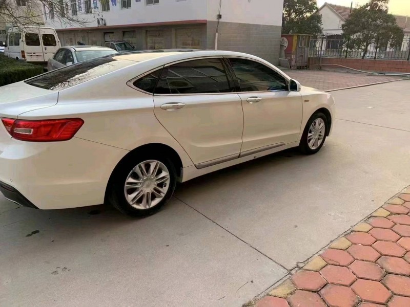 北京16年吉利博瑞8