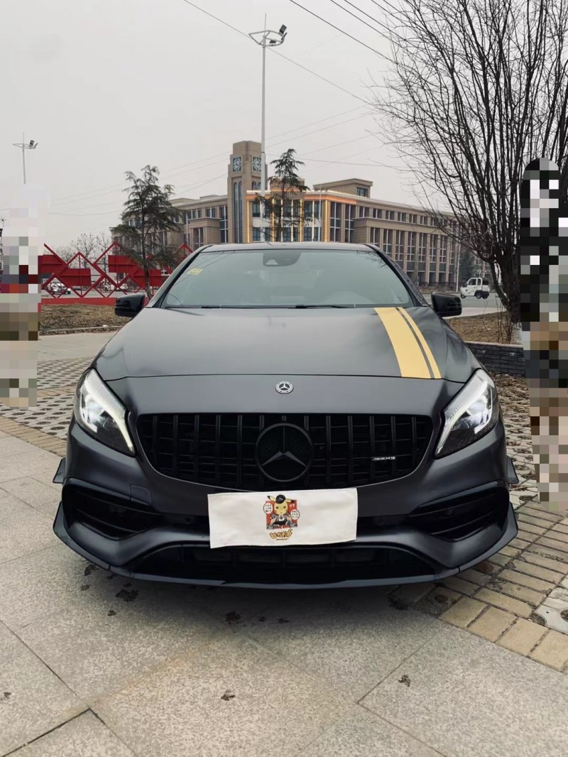 徐州17年奔驰AMG A1