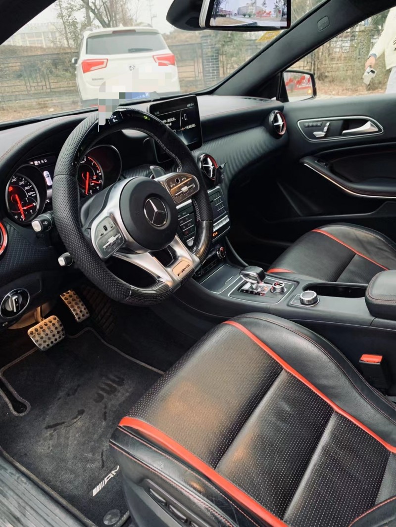 徐州17年奔驰AMG A4