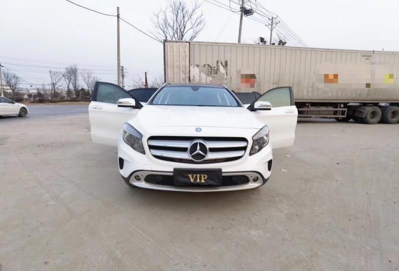 徐州17年奔驰CLA1