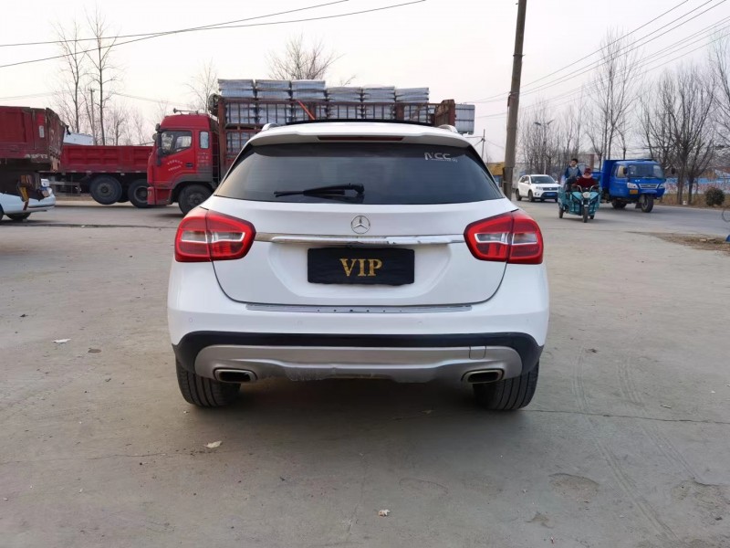 徐州17年奔驰CLA8