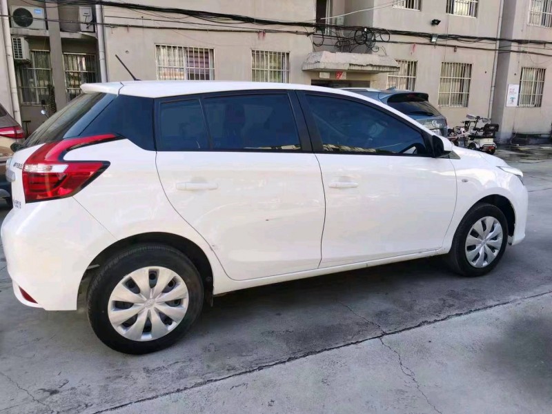 滄州20年豐田YARiS L 致炫2