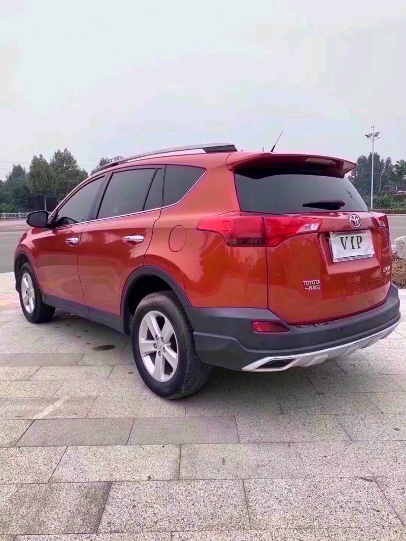 枣庄14年丰田RAV48