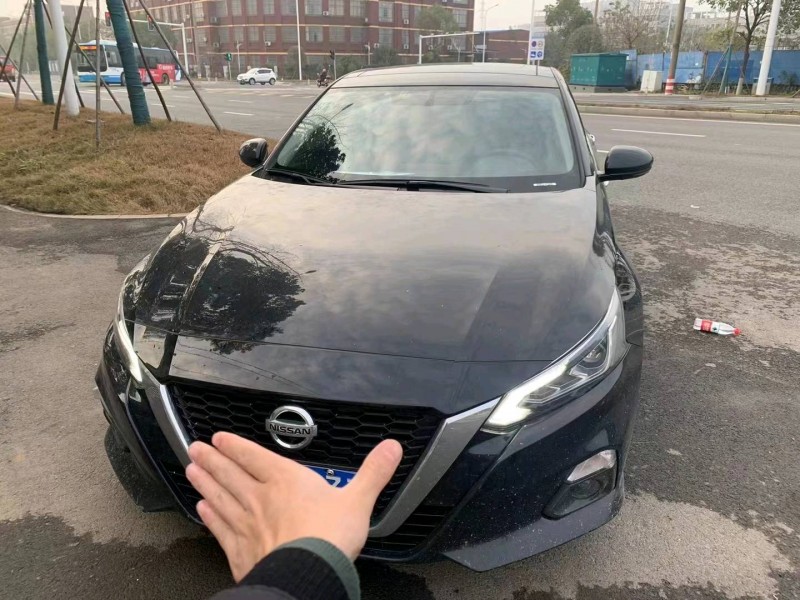 長沙19年日產天籟1