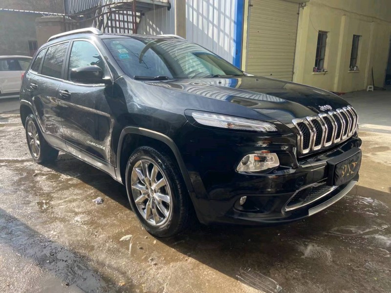 蘭州16年Jeep自由光8