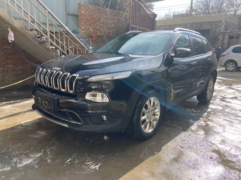 蘭州16年Jeep自由光7