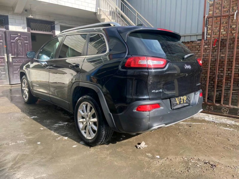 蘭州16年Jeep自由光6