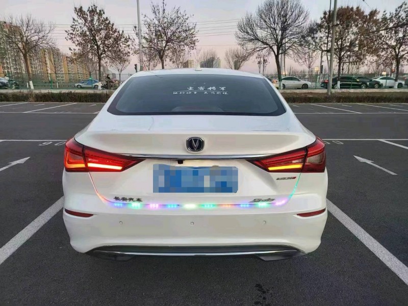 唐山19年長安汽車逸動3