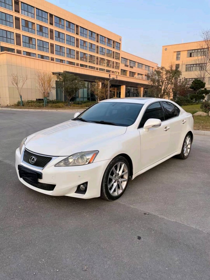 徐州11年雷克萨斯IS9
