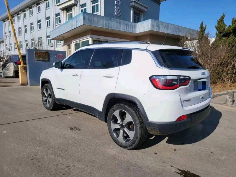 淄博17年Jeep指南者9