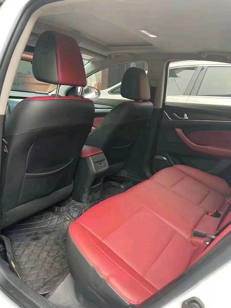 婁底20年長安汽車逸動6