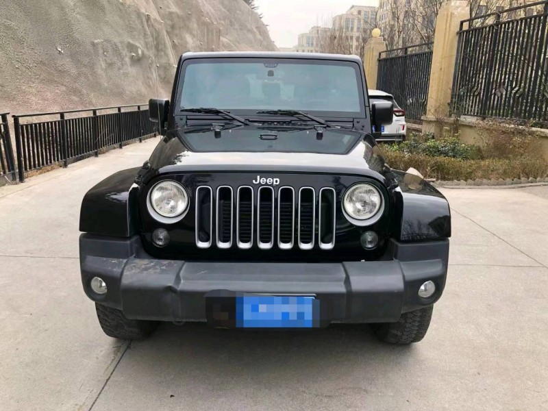 濱州16年Jeep牧馬人1