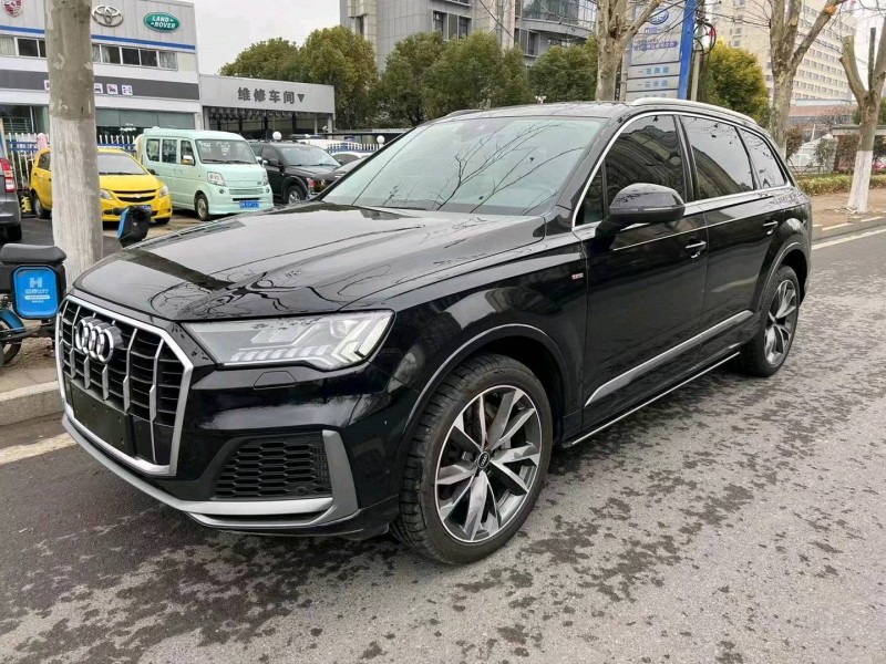 阜陽21年奧迪Q73