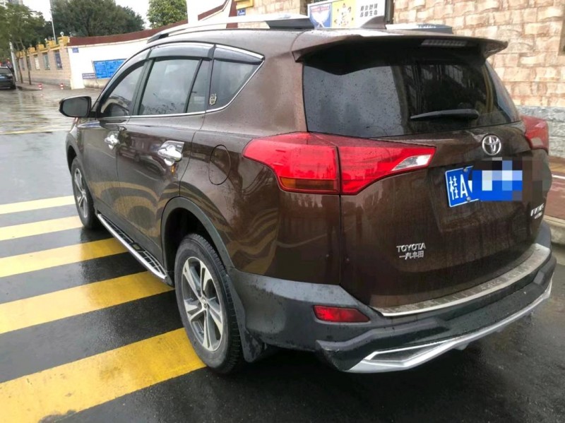 柳州15年豐田RAV4榮放7