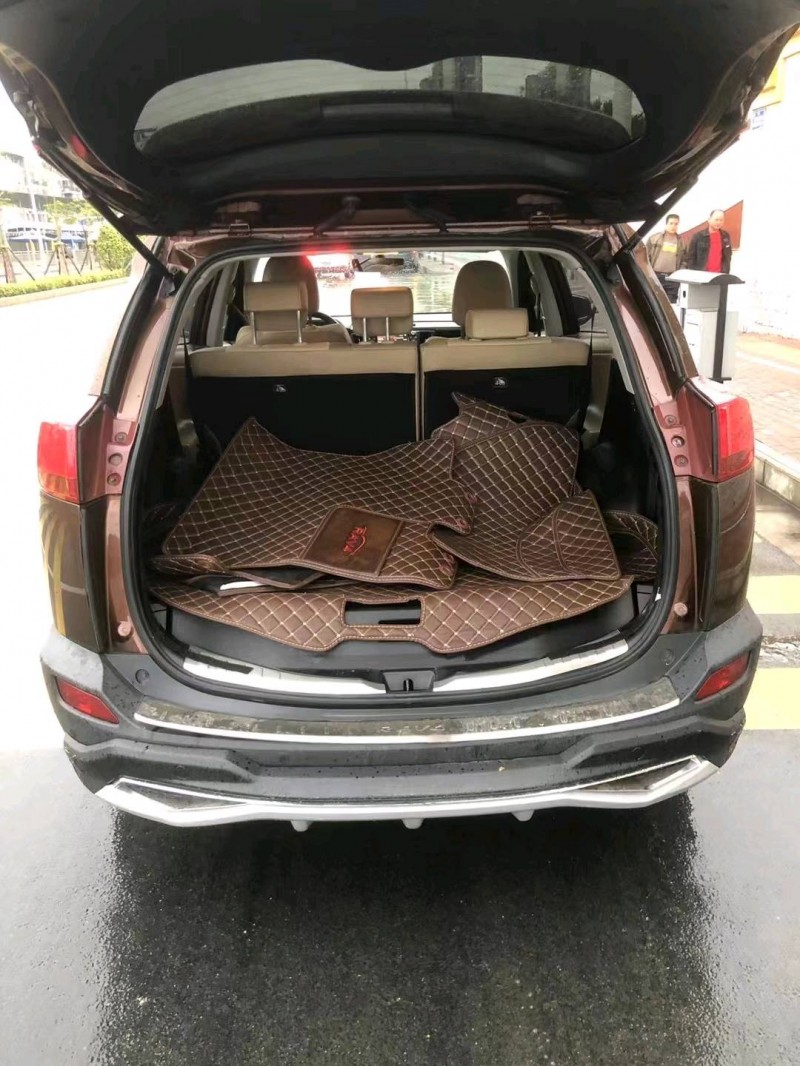 柳州15年豐田RAV4榮放8