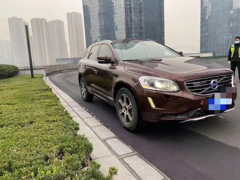 重慶15年沃爾沃XC602