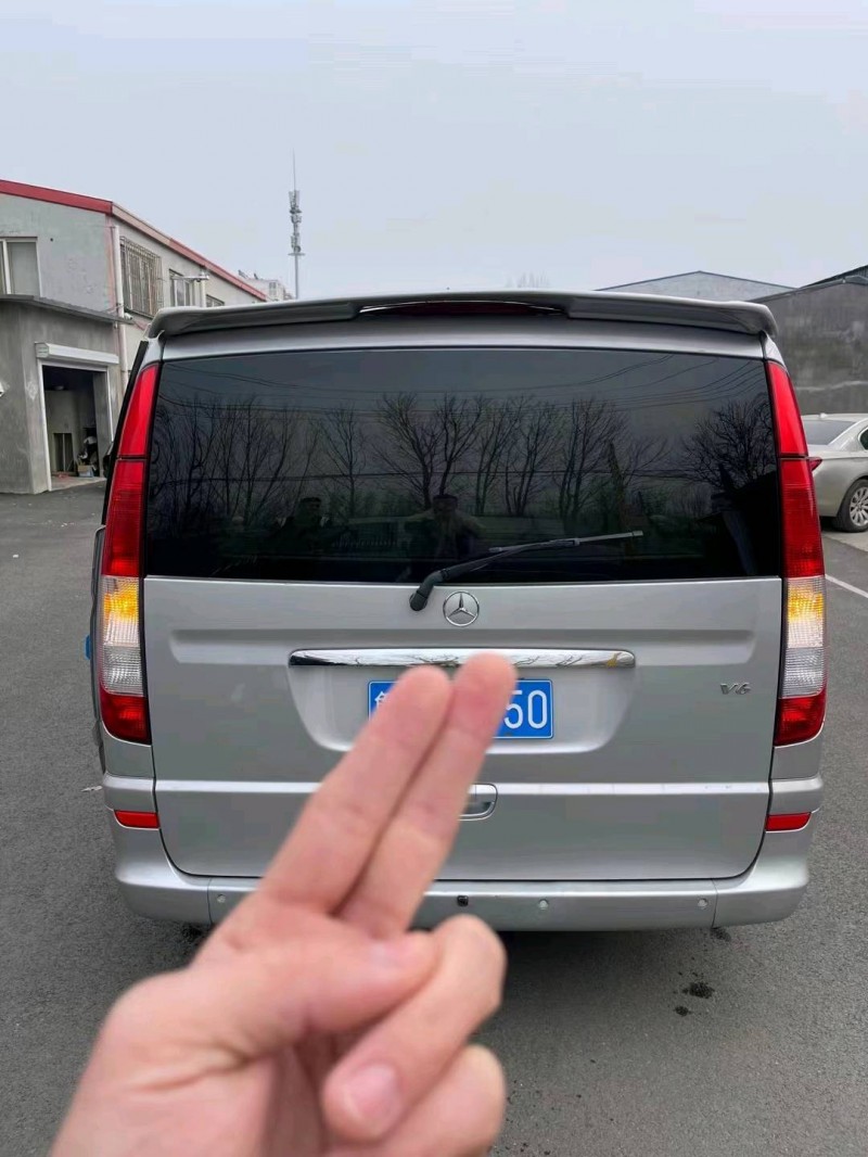 淄博10年奔馳唯雅諾8
