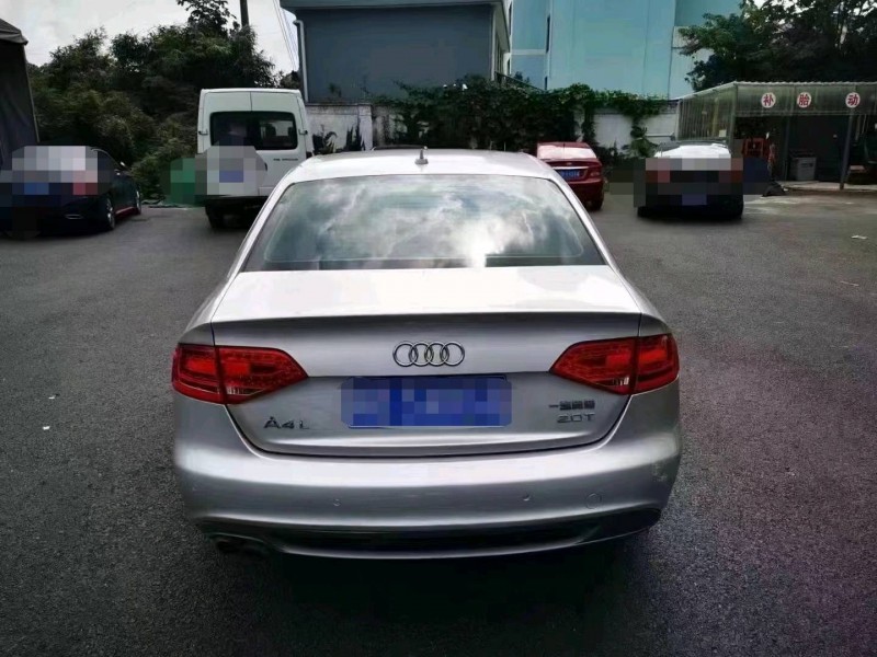上海11年奧迪A4L9