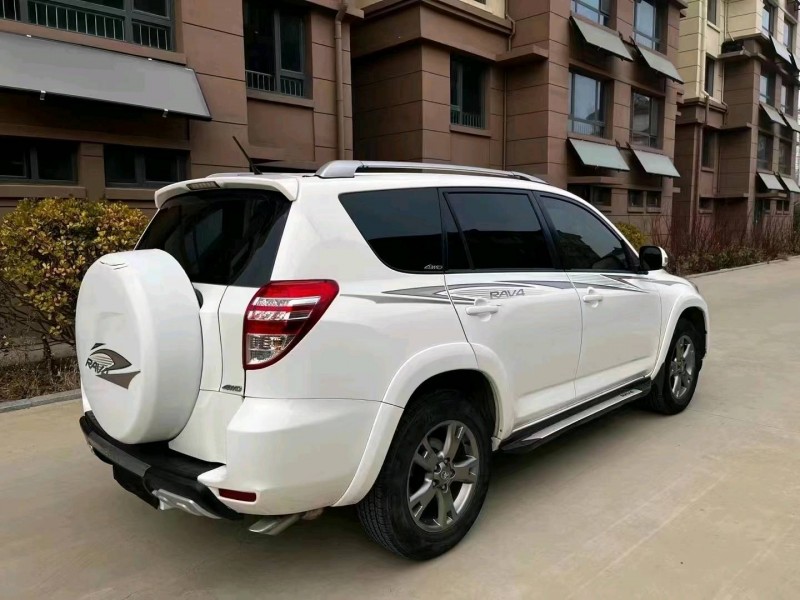 聊城13年豐田RAV4榮放9