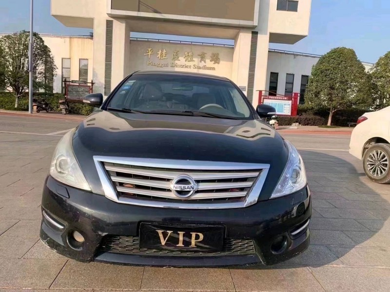 南寧13年日產天籟7