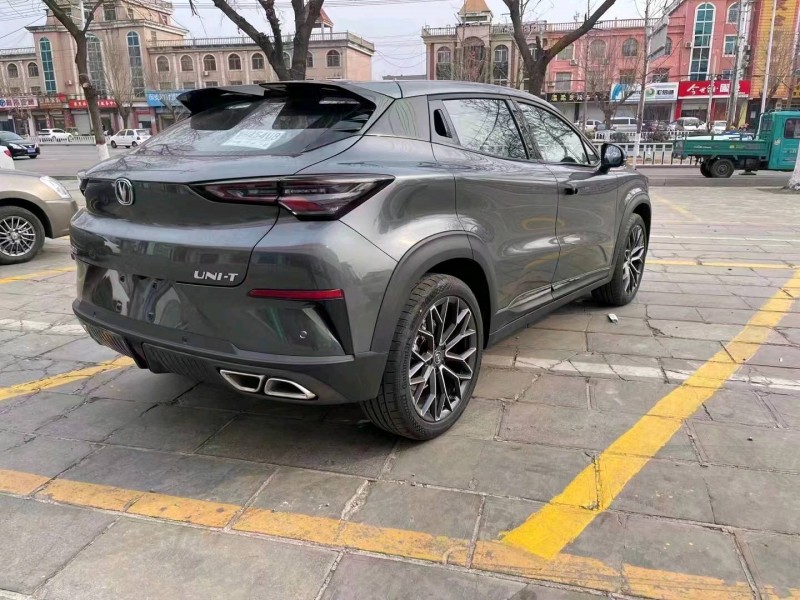 德州22年長安汽車UNI-T8
