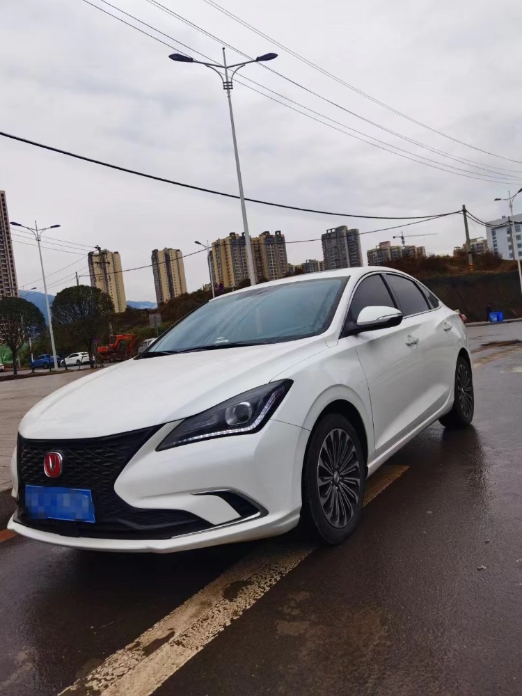 成都19年長安汽車逸動3