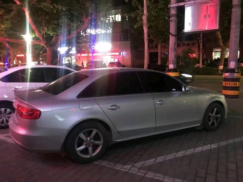 北京13年奧迪A4L5