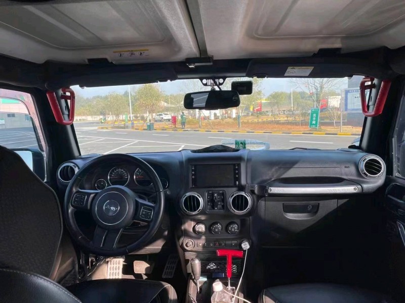 晉城17年Jeep牧馬人4